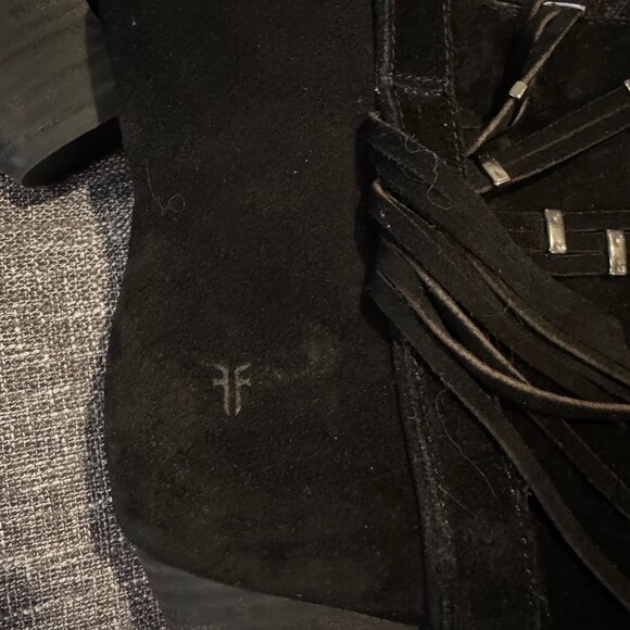 Frye Fringe Suede Booties – Women’s Size 9.5M – Black – Boho Style Boots Fringe - Picture 6 of 10